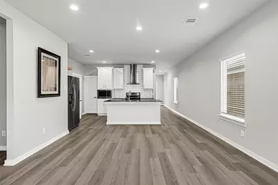 12737 Ermine Street, Houston, TX 77047 - Photo 9