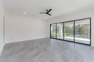 26 Squire Creek Way, The Woodlands, TX 77389 - Photo 17