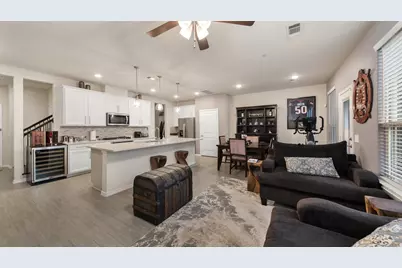 10507 Marston Vineyard Drive, Houston, TX 77025 - Photo 9