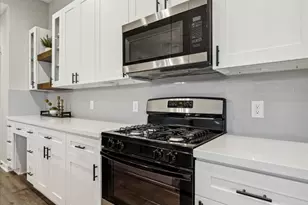 11319 Stonework Grove Ln, Houston, TX 77076 - Photo 13