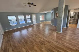 2571 Pinehurst Dr, West Columbia, TX 77486 - Photo 3