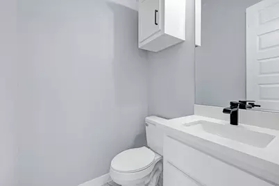 90 Burress Street #B, Houston, TX 77022 - Photo 9