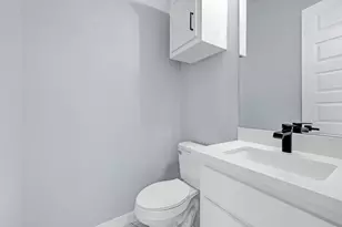 90 Burress St, Houston, TX 77022 - Photo 9