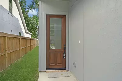 90 Burress Street #B, Houston, TX 77022 - Photo 7