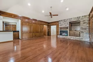 1723 Hidden Villas Dr, Kingwood, TX 77339 - Photo 9