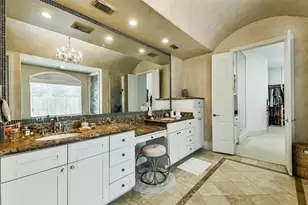 2502 Chimney Rock Rd, Houston, TX 77056 - Photo 35