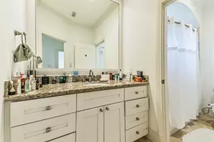 2502 Chimney Rock Rd, Houston, TX 77056 - Photo 47