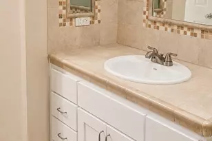8642 Fredericksburg Rd, San Antonio, TX 78240 - Photo 5