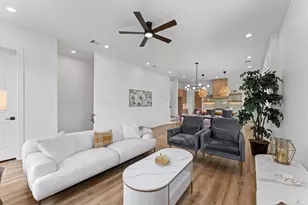 1122 W 17th St, Houston, TX 77008 - Photo 11