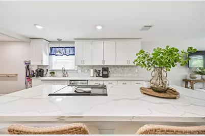 3010 Bernardo De Galvez Avenue, Galveston, TX 77550 - Photo 19
