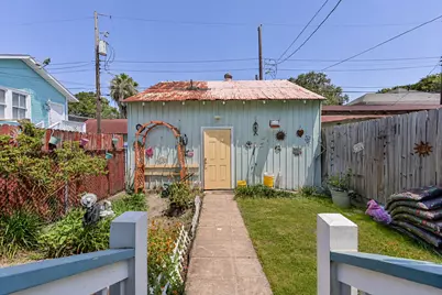 3010 Bernardo De Galvez Avenue, Galveston, TX 77550 - Photo 39