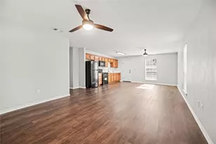 326 S Bell Dr, Texas City, TX 77591 - Photo 7