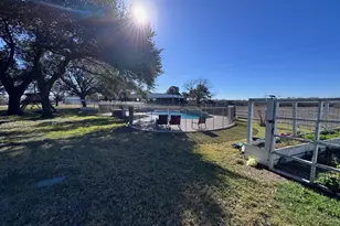 5008 Blaschke Rd, Schulenburg, TX 78956 - Photo 17