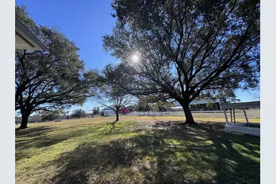 5008 Blaschke Road, Schulenburg, TX 78956 - Photo 15