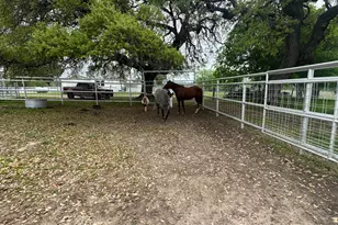 5008 Blaschke Rd, Schulenburg, TX 78956 - Photo 45