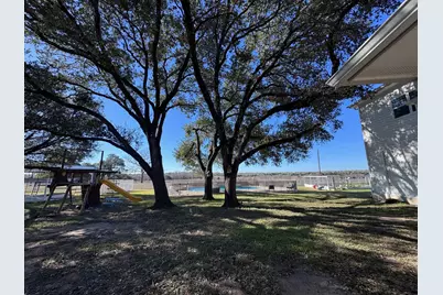5008 Blaschke Road, Schulenburg, TX 78956 - Photo 13