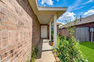 26923 Winward Crk Trl, Katy, TX 77493 - Photo 3