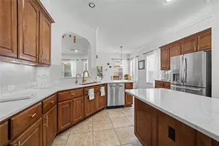 14611 Laurenwood Ct, Humble, TX 77396 - Photo 7