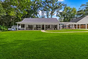1012 W Jones St, Livingston, TX 77351 - Photo 15