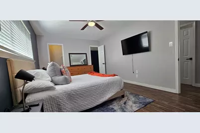 10614 Carlota Court, Houston, TX 77096 - Photo 19