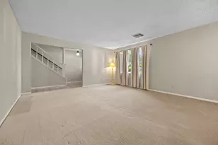 10214 Huntington View Dr, Houston, TX 77099 - Photo 9