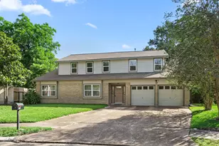 10214 Huntington View Dr, Houston, TX 77099 - Photo 3
