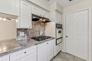 2615 Chimney Rock, Huntsville, TX 77320 - Photo 9