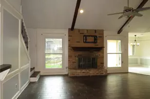 3310 Little Bear Dr, Houston, TX 77339 - Photo 5