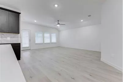 30631 Brixton Village Street, Fulshear, TX 77441 - Photo 11