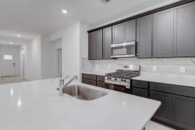 30631 Brixton Village Street, Fulshear, TX 77441 - Photo 9