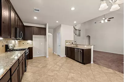 11815 Eagle Ridge Drive, Mont Belvieu, TX 77535 - Photo 17