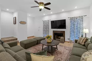 7294 Regency Square Ct, Houston, TX 77036 - Photo 5