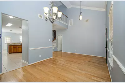 6307 S Wintersage Lane, Houston, TX 77066 - Photo 7