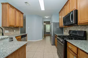 6307 S Wintersage Ln, Houston, TX 77066 - Photo 11