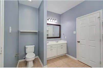 6307 S Wintersage Lane, Houston, TX 77066 - Photo 35