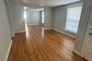 512 Rice St, Angleton, TX 77515 - Photo 3