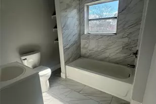 512 Rice St, Angleton, TX 77515 - Photo 11