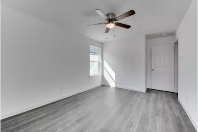 8128 Sterlingshire Street #A, Houston, TX 77078 - Photo 17