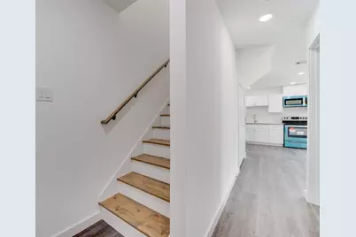 8128 Sterlingshire Street #A, Houston, TX 77078 - Photo 11