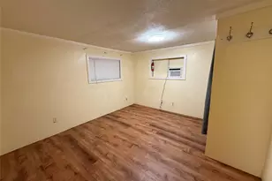 4201 Darby St, Bacliff, TX 77518 - Photo 9