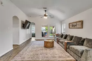 4827 Ladona Ct, League City, TX 77573 - Photo 17