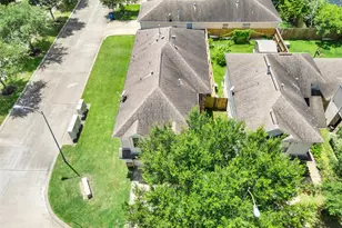 3710 Windmill Village Dr, Houston, TX 77082 - Photo 41