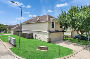 3710 Windmill Village Dr, Houston, TX 77082 - Photo 7
