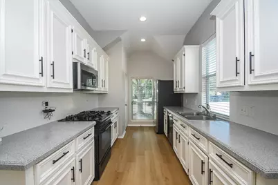 22102 Shortfin Mako Court, Katy, TX 77449 - Photo 9