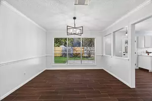3909 Greenwood Dr, Pearland, TX 77584 - Photo 9