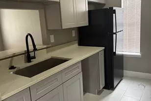 7925-7975 Streamside Dr, Houston, TX 77088 - Photo 11