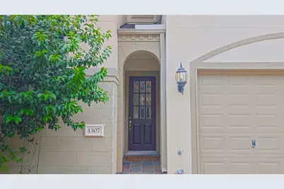 1307 Riverine Court, Houston, TX 77055 - Photo 3