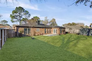 15415 Lanswick Dr, Houston, TX 77062 - Photo 23