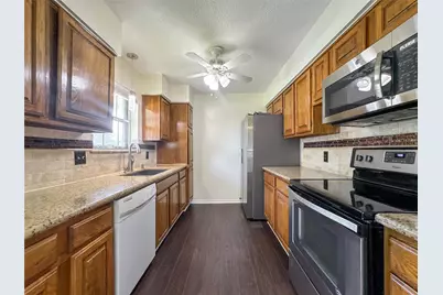 3119 Pilgrims Point Lane, Pearland, TX 77581 - Photo 3