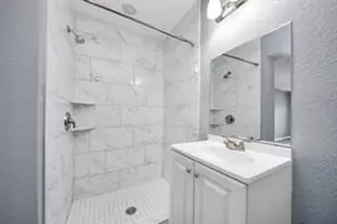 2102 Dewberry Ln, Pasadena, TX 77502 - Photo 9